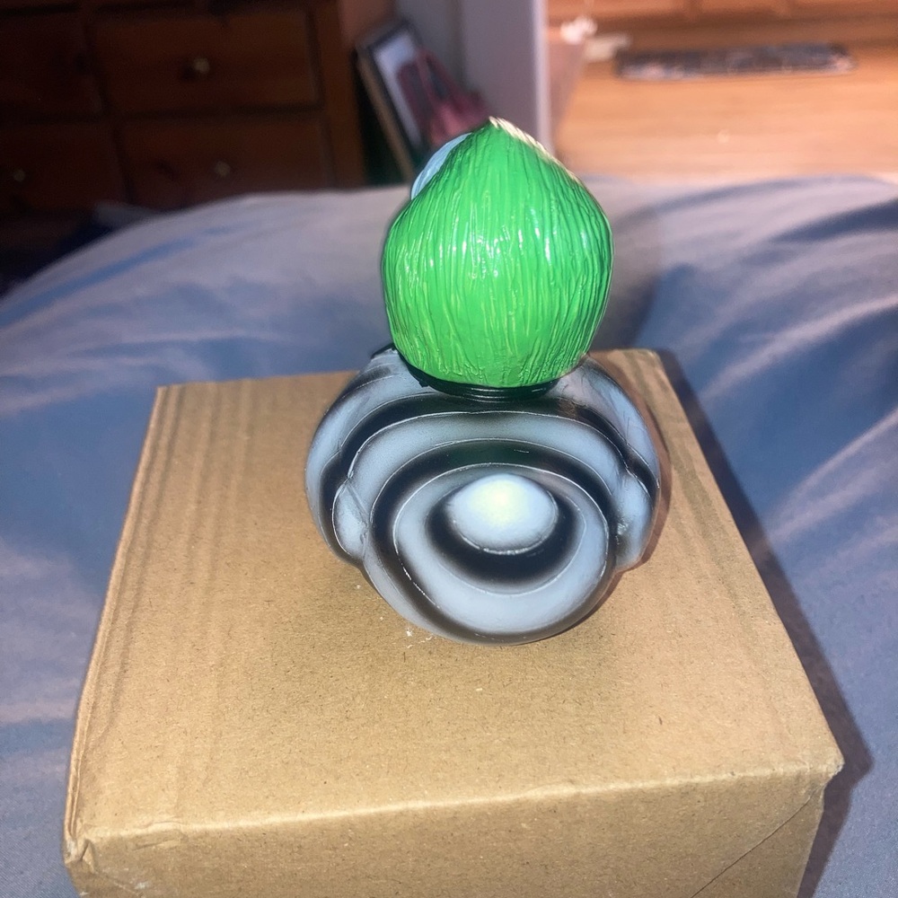 Green & Yellow Novelty Bird Resin Duck - Beetlejuice Style Resin - Picture 3 of 4